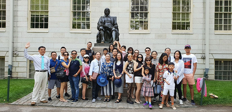 Đoàn công tác của Vigotour đã đến thăm trường Đại học Harvard.