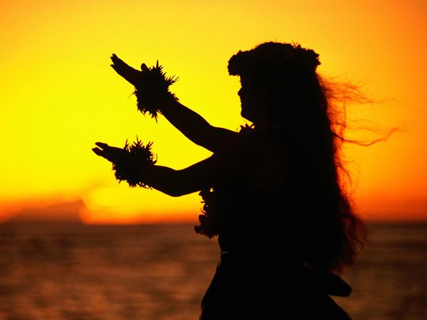 Điệu nhảy Hula, một nét đặc trưng không thể bỏ qua khi du lịch Hawaii.