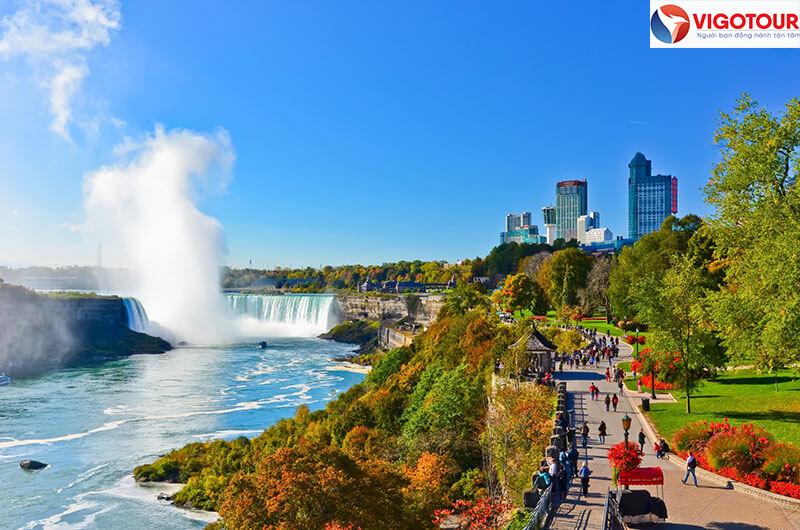 Vẻ đẹp hùng vĩ và lãng mạn của thác Niagara vào mùa thu – mùa đẹp nhất.