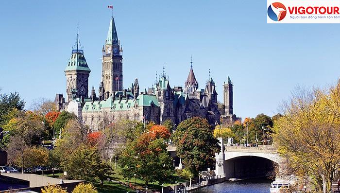 Thành phố Ottawa mang nét kiến ​​trúc Châu Âu cổ kính vô cùng độc đáo và hấp dẫn