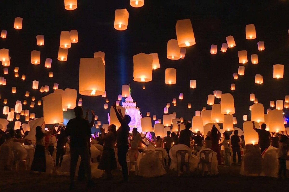 lễ hội đèn trời Yi Peng