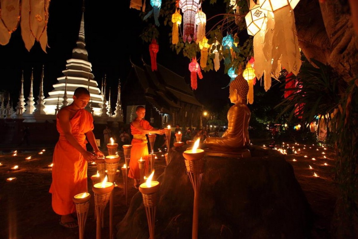 lễ hội đèn trời Yi Peng