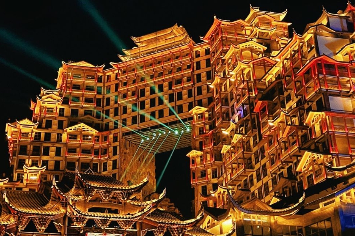 72 Kỳ Lầu
