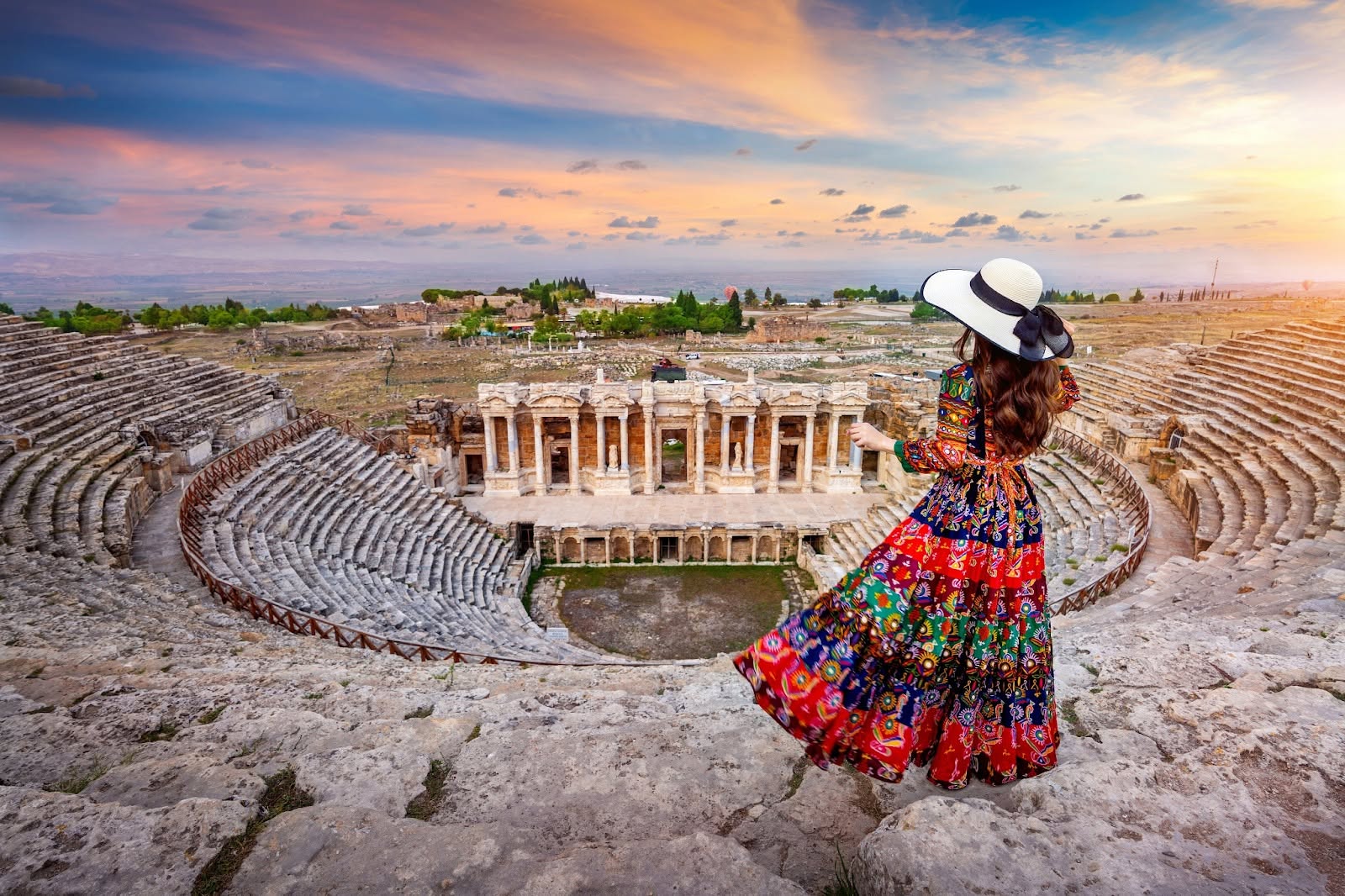 Di tích thành cổ Hierapolis cạnh Pamukkale Thổ Nhĩ Kỳ