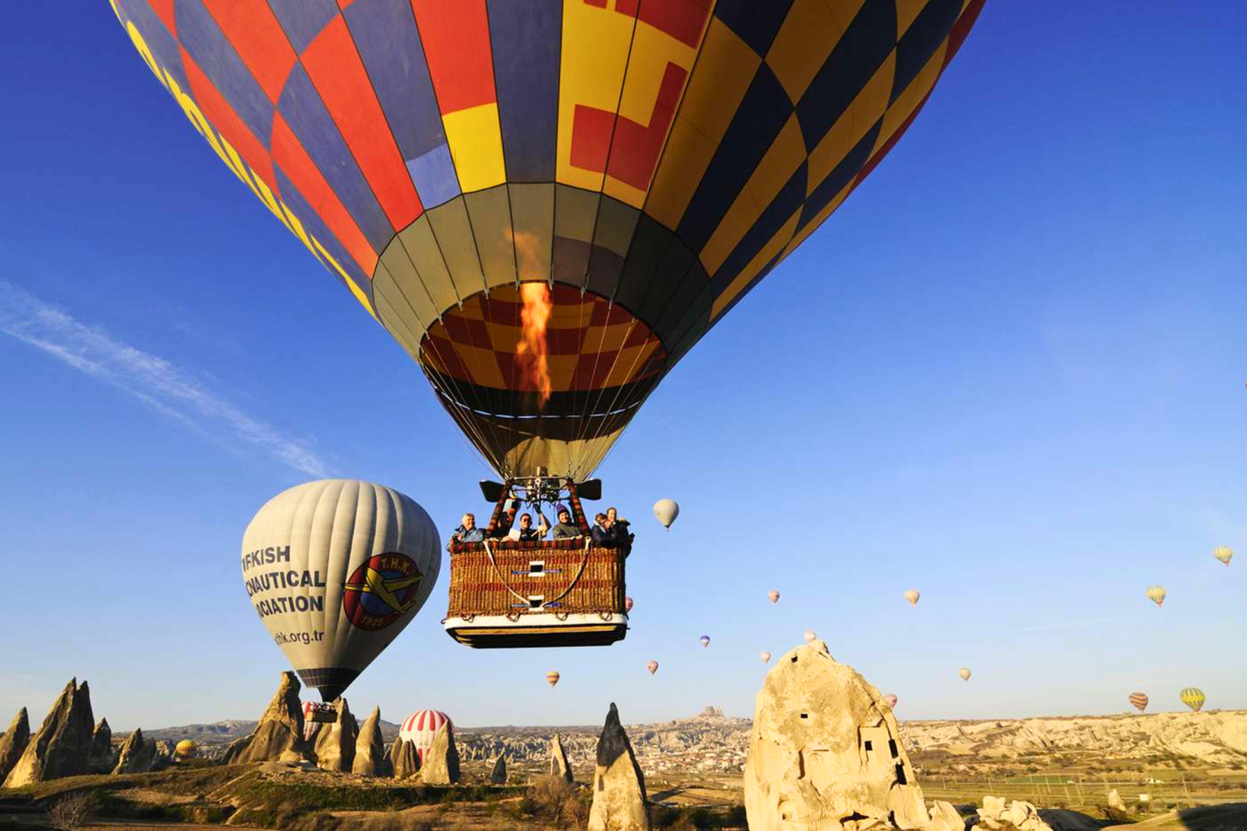 Bay khinh khí cầu Cappadocia Bay khinh khí cầu Cappadocia