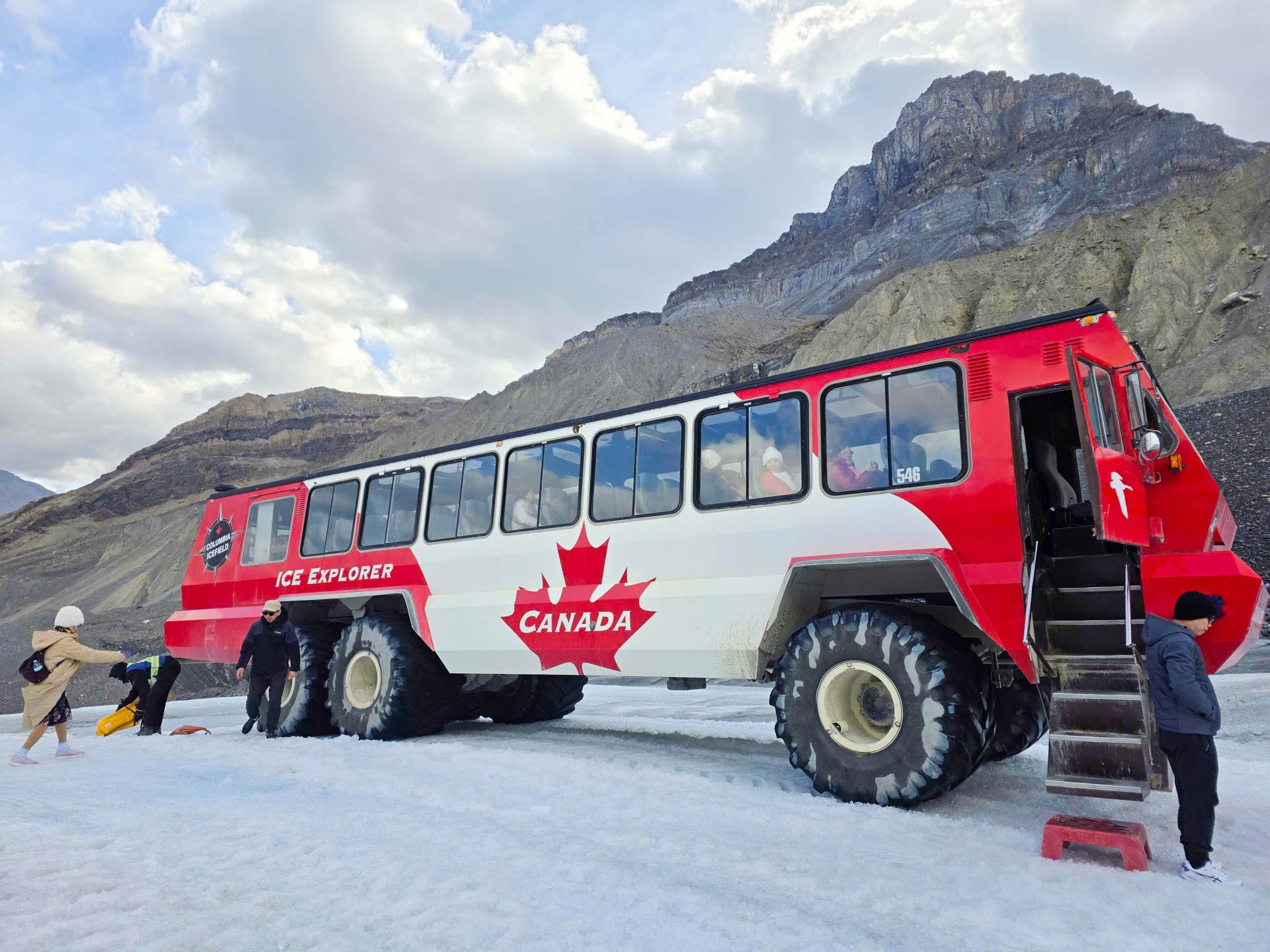 Columbia Icefield Columbia Icefield